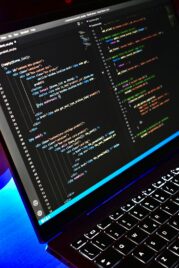 React vs React Native: Temel Farklar ve Hangi Durumda Hangisi Tercih Edilmeli?